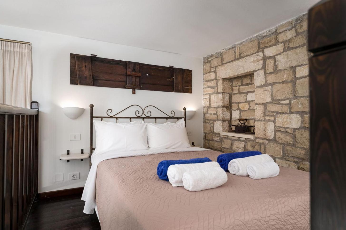 Orelia Cretan Deluxe Apartments カミラリ エクステリア 写真