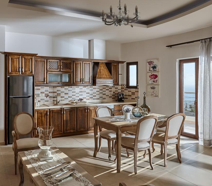 Orelia Cretan Deluxe Apartments カミラリ エクステリア 写真