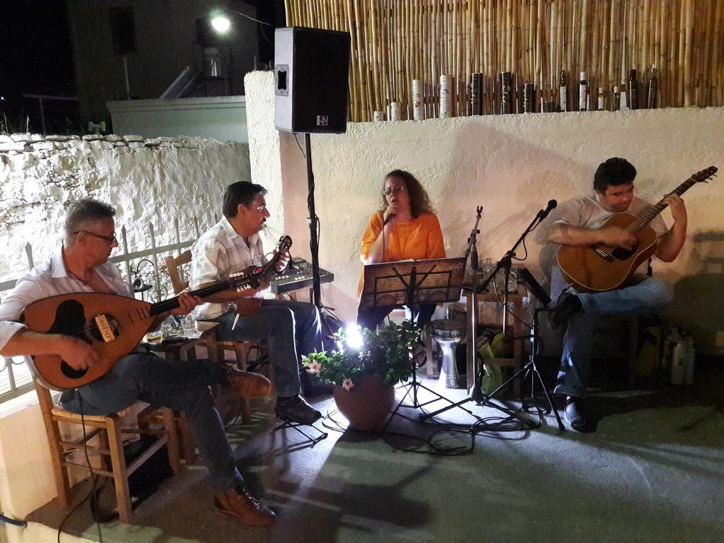 Orelia Cretan Deluxe Apartments カミラリ エクステリア 写真